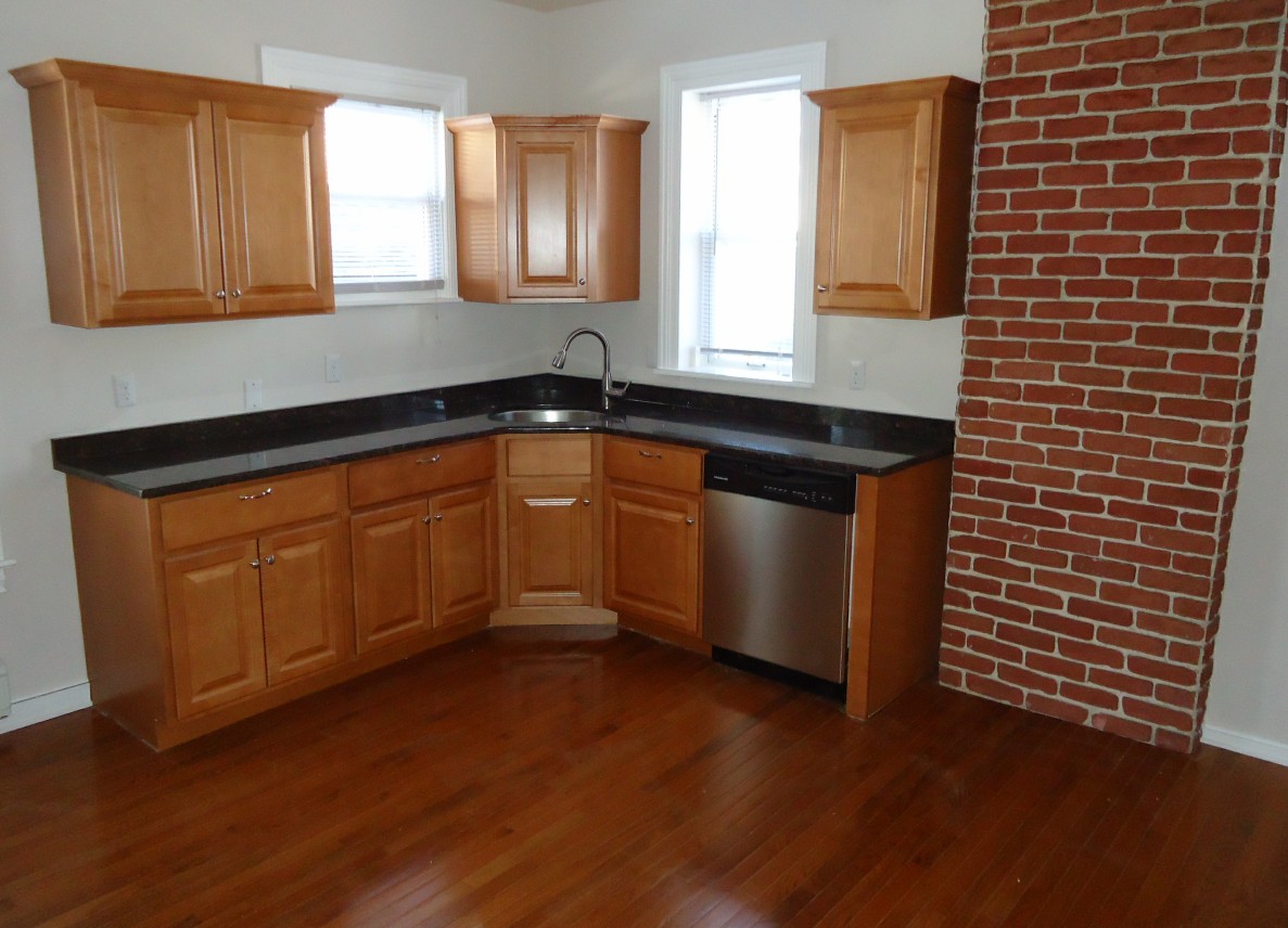 How to Decorate Kitchen With Brown Cabinets and Hardwood Floors