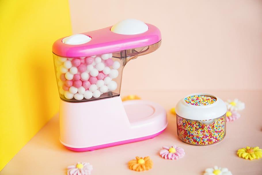 How to Make A Working Gumball Machine2