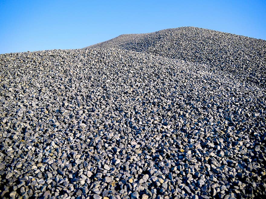 how to install gravel under deck