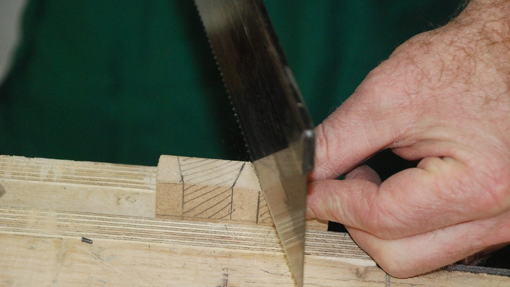 How to Attach a Tabletop without Screws