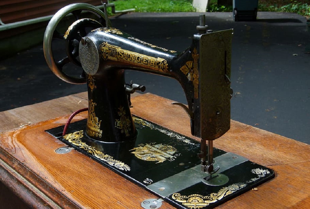 How to Stop Sewing Machines From Turning Yellow