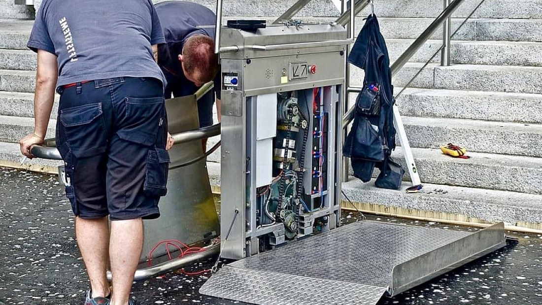 how to service a heat pump