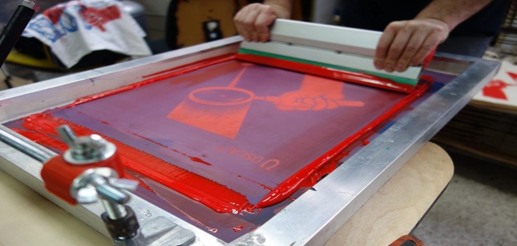 How to Remove Dried Ink From Silk Screen