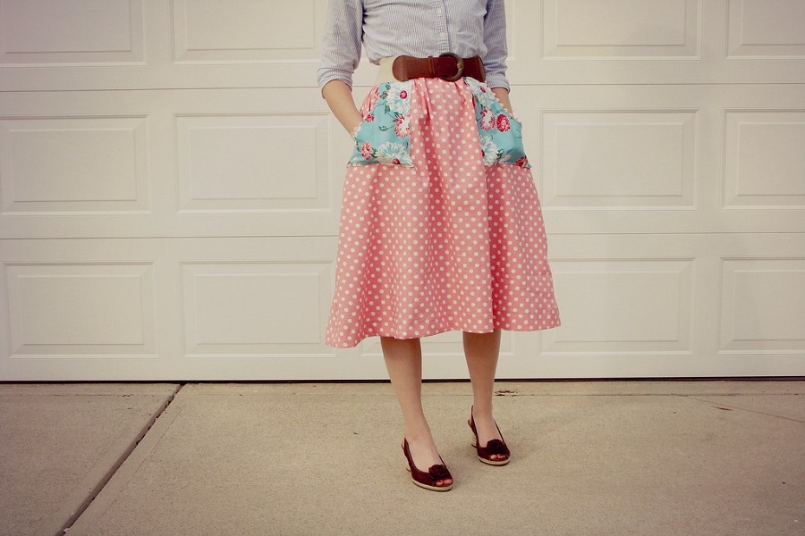 How to Take in a Skirt Waist without Sewing