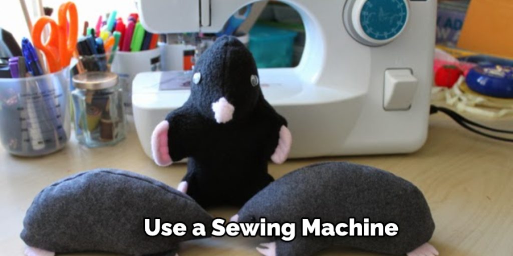  Use a Sewing Machine