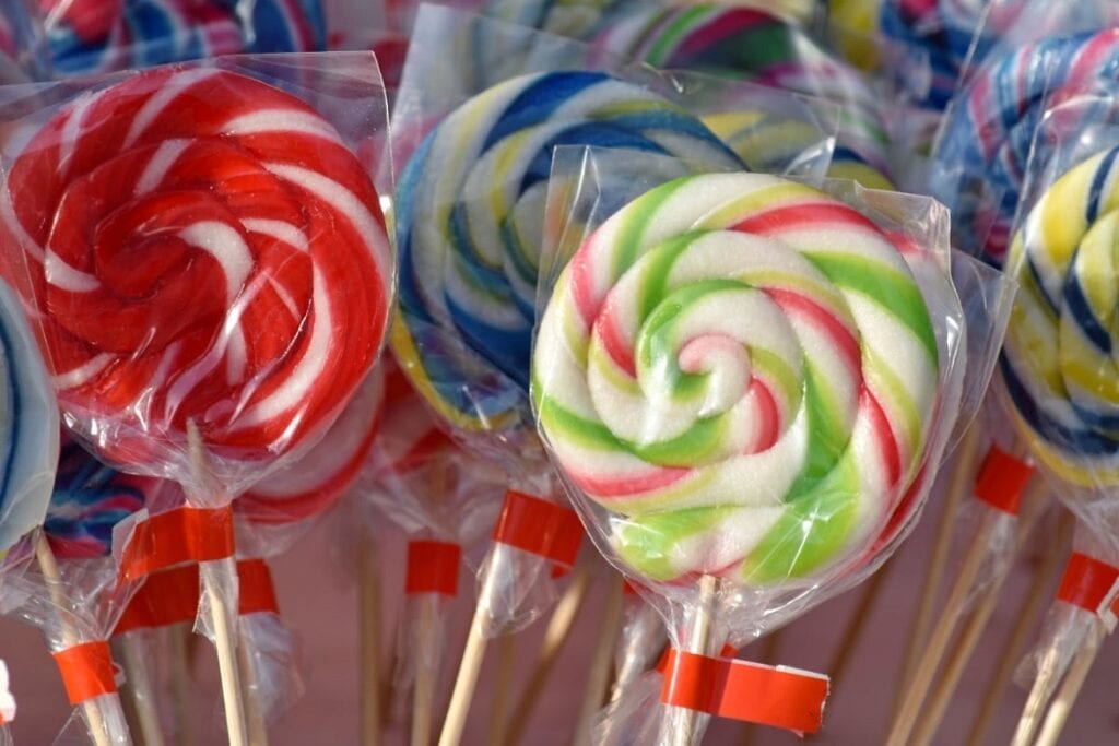 How To Make Fake Lollipop Decorations