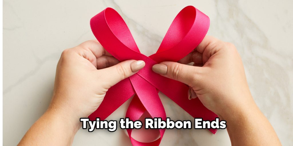Tying the Ribbon Ends