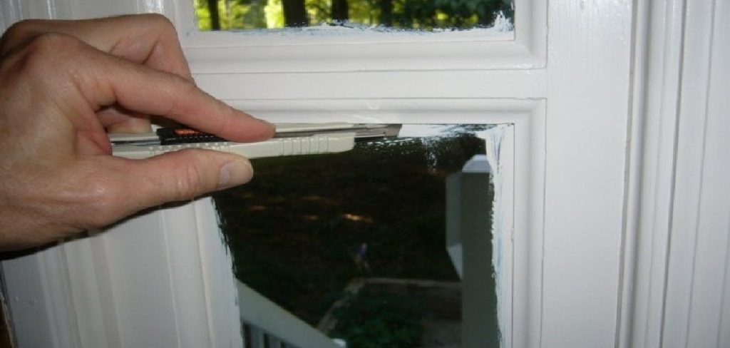 How to Remove Paint From Fiberglass Door