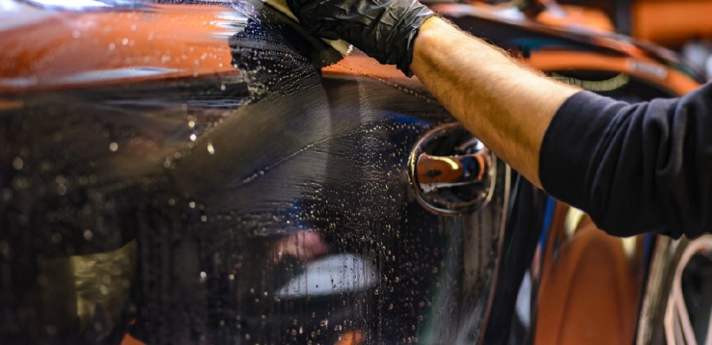 How to Remove Tree Stains From Car Paint