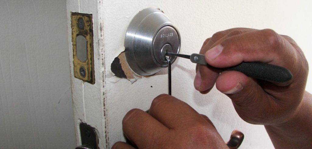 How to Lock a Bedroom Door From The Outside Without a Key