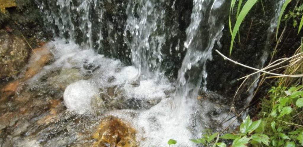 How to Make a Fake Waterfall Out of Paper