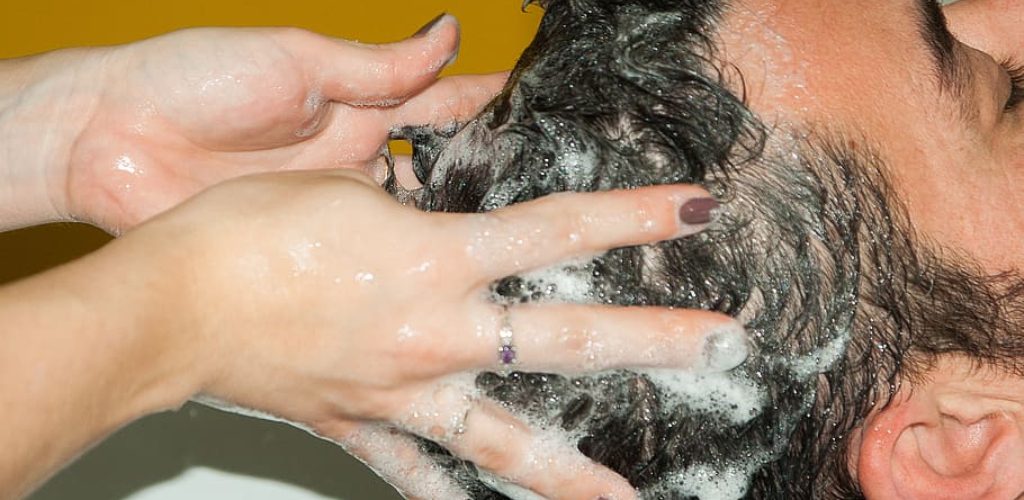 How to Wash Hair Without a Shower or Sink
