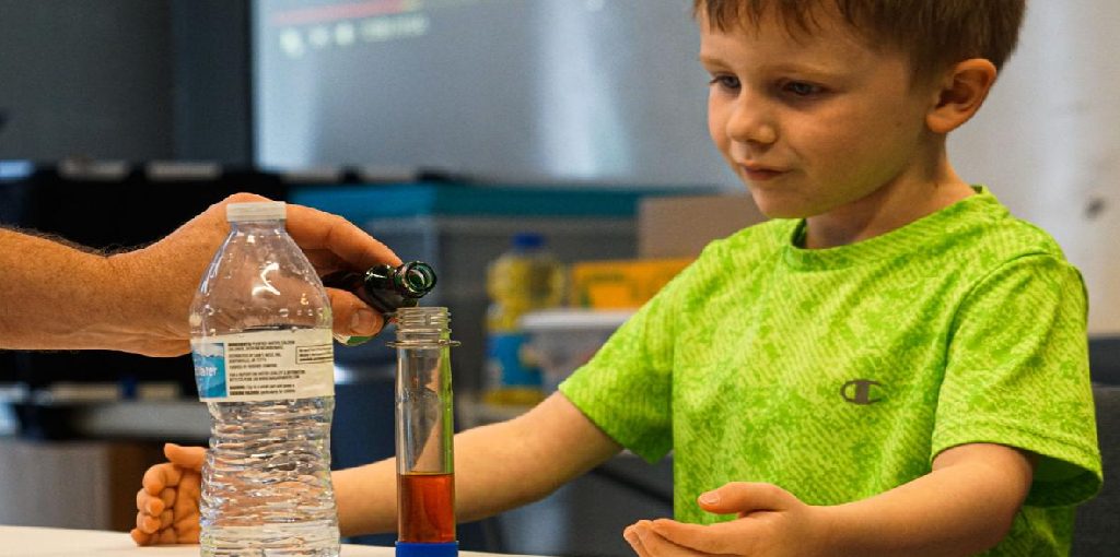 How to Fix a Lava Lamp After Shaking It