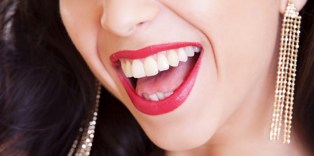 How to Whiten Fillings in Front Teeth