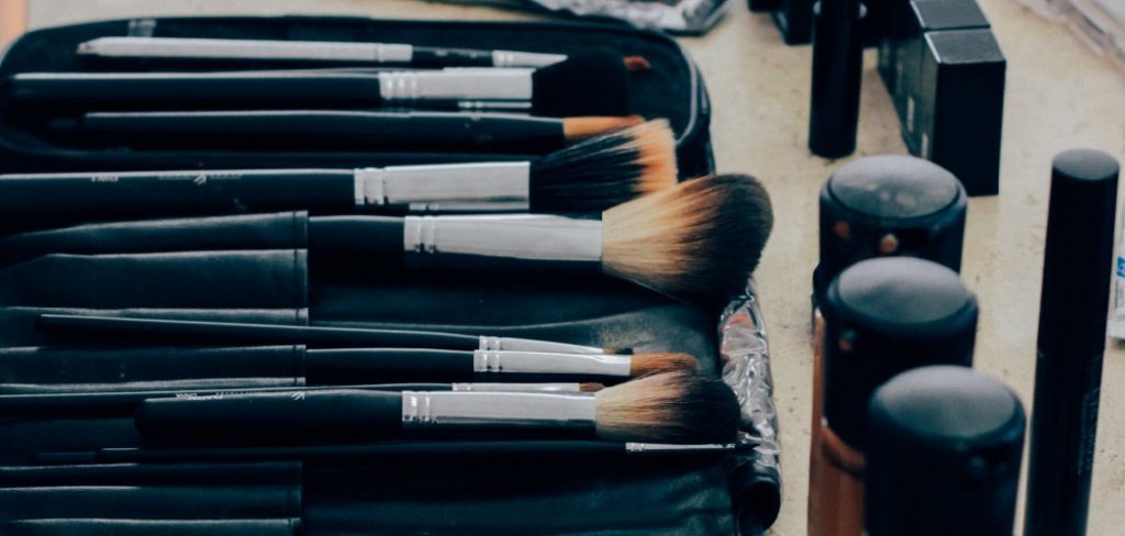 How to Clean Makeup Brushes Between Clients