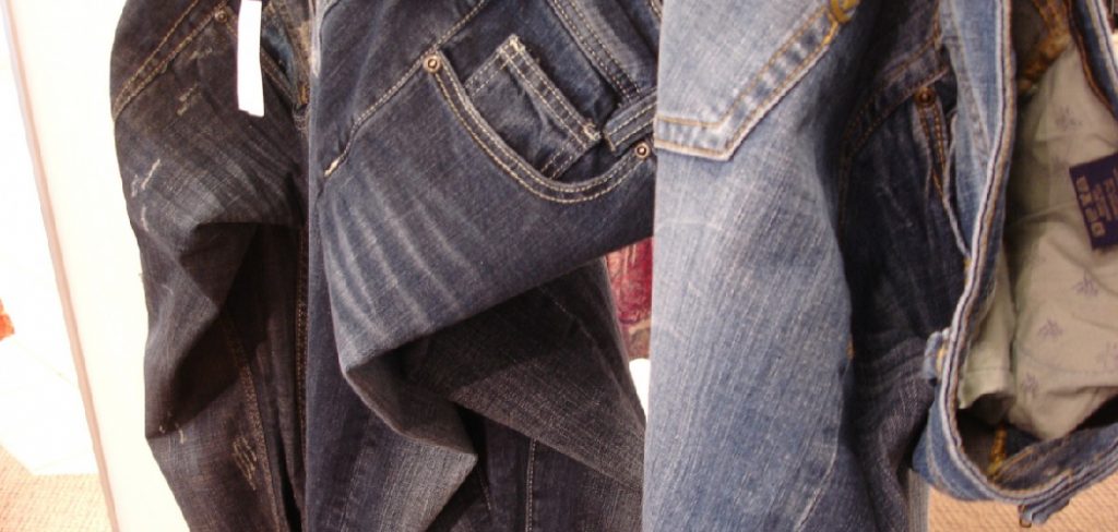 How to Fade Black Jeans to Grey