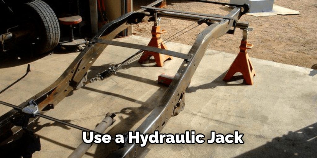 Use a Hydraulic Jack