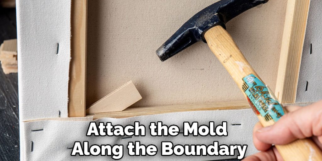 Attach the Mold Along the Boundary