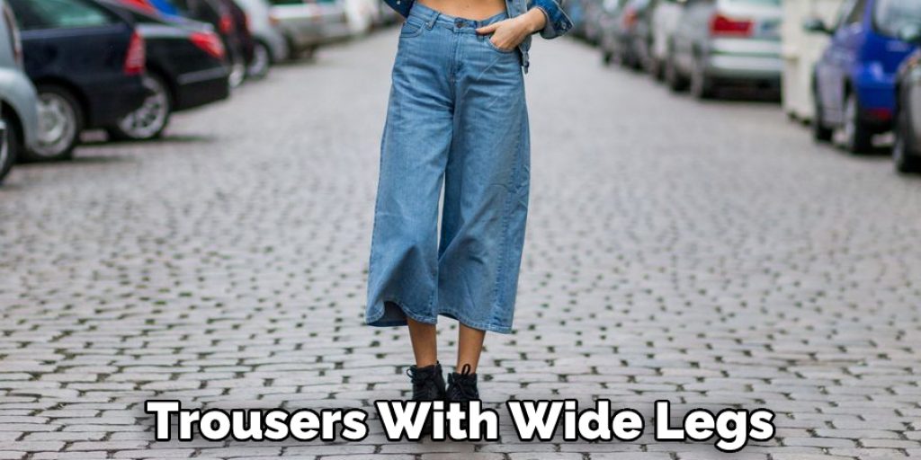 Trousers With Wide Legs
