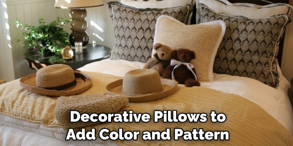  Decorative Pillows to Add Color and Pattern