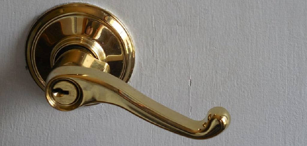 How to Clean Door Knobs