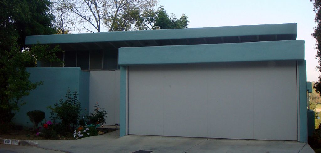 How to Cover a Garage Door Inside