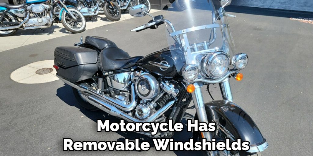 Motorcycle Has Removable Windshields