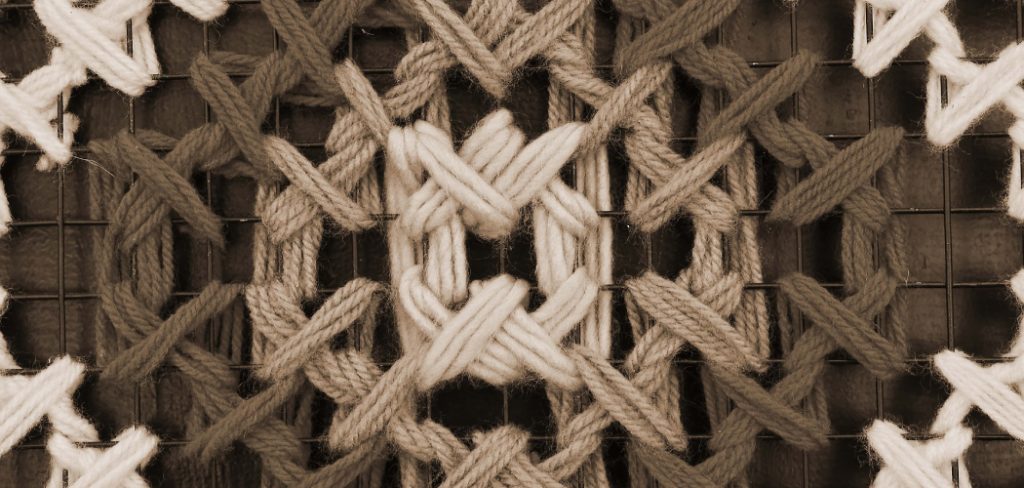 How to Crochet a Grid