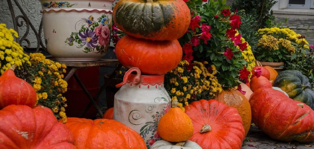 How to Decorate with Gourds