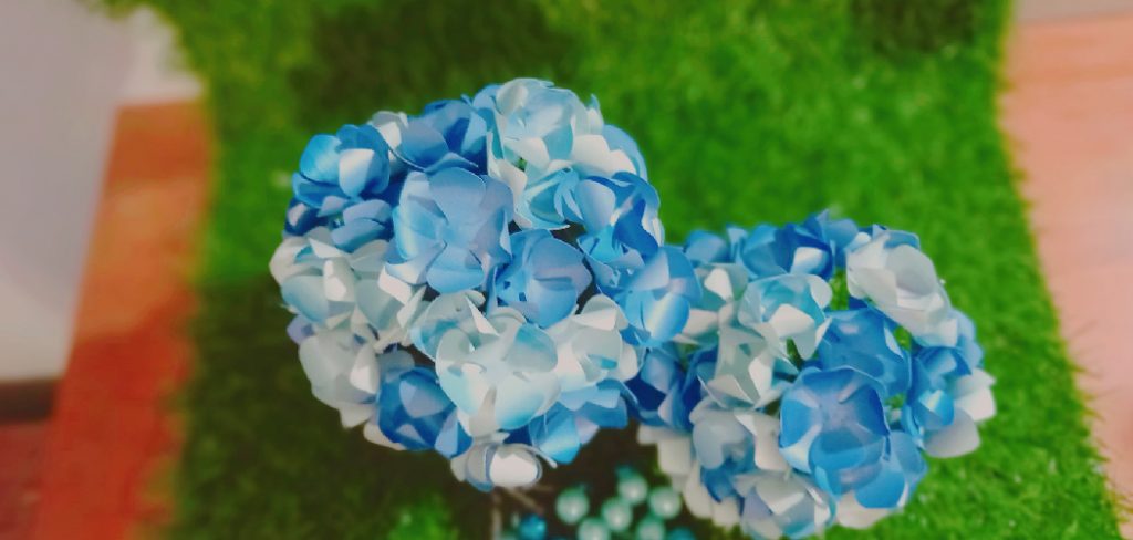 How to Make Paper Hydrangeas