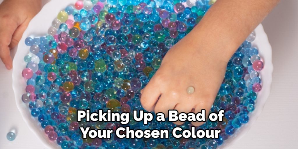 Picking Up a Bead of
Your Chosen Colour