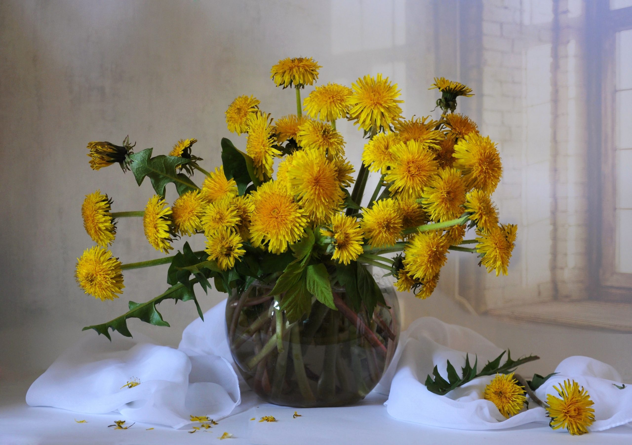 How to Make a Flower Crown with Dandelions