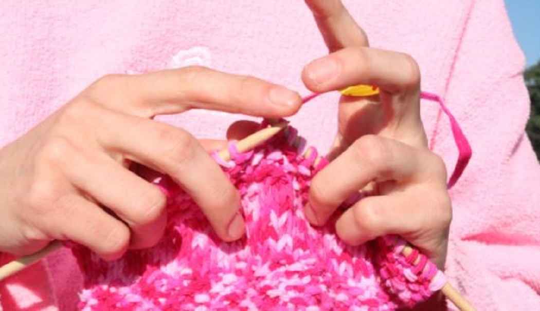 How to Use Less Yarn When Knitting