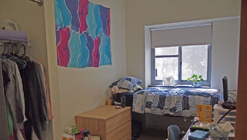 How to Hang Curtains in a Dorm Room | (Updated :2021) DIY Quick Tips How To Hang Up Curtains In A Dorm Room