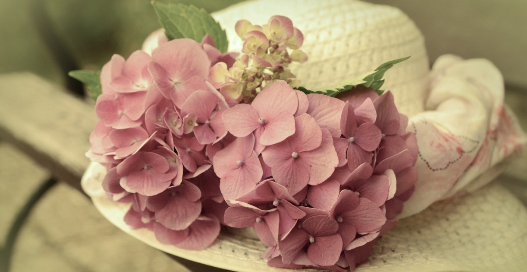 How to Attach Real Flowers to a Hat