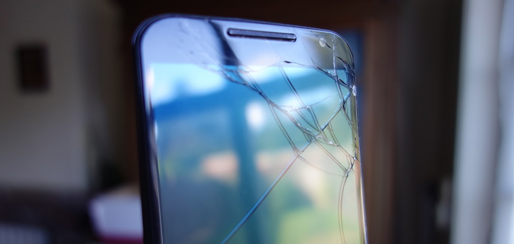 How To Fix Hairline Cracks In Phone Screen