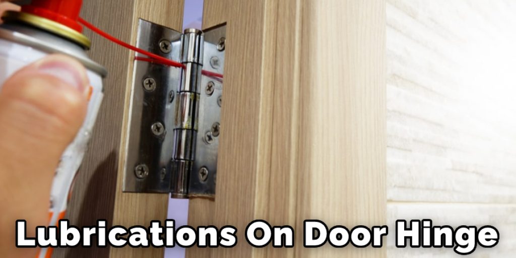 How to Stop Door Hinges From Rusting in 6 Easy Steps (2024)