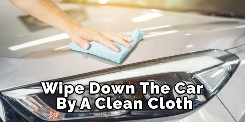 Wipe Down A Car By A Clean Cloth