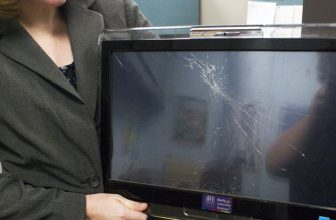 How to Fix a Cracked Tv Plasma Screen