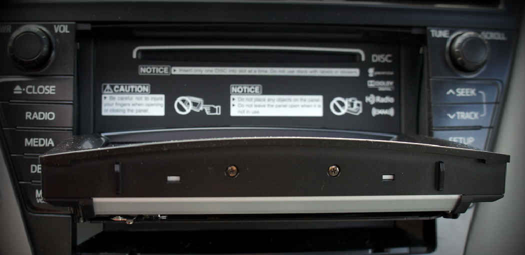 How to Fix a Car CD Player That Won’t Load or Eject Discs