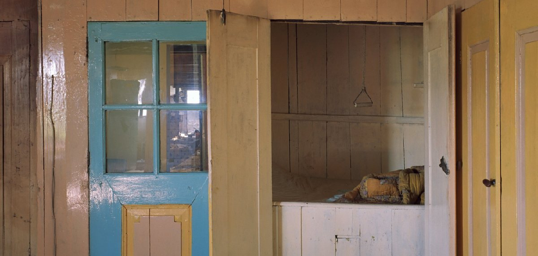 How to Make Closet Doors Out of Plywood