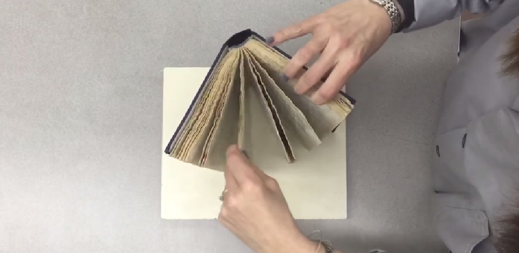 How to Dry Wet Paper Without Wrinkles