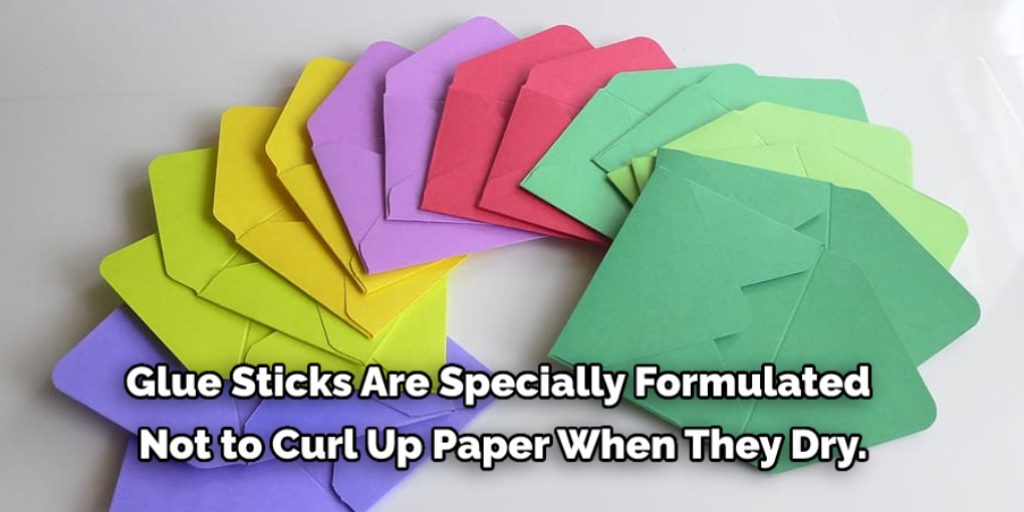 10 Ways to Keep Paper From Curling When Gluing 