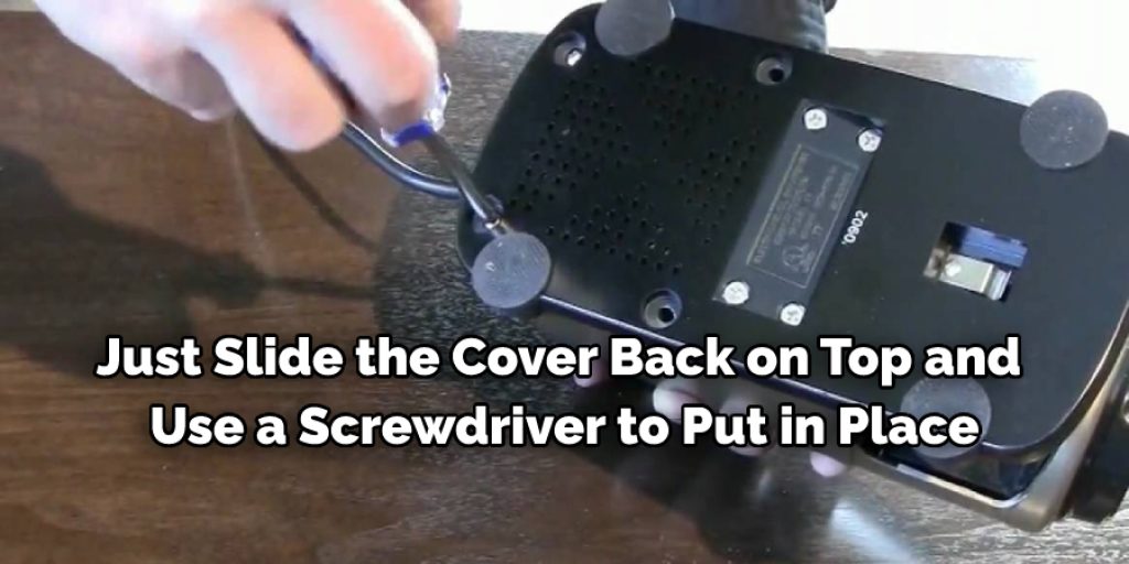  using screwdriver to Fix X Acto Pencil Sharpener 