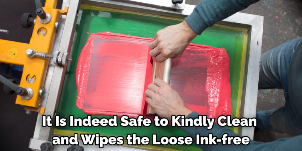 Methods to Remove Dried Ink From Silk Screen