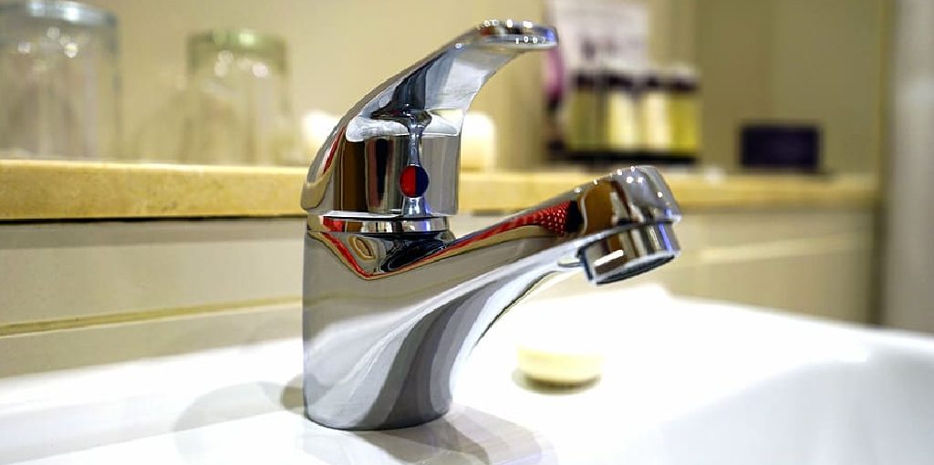 How to Tighten a Single Handle Moen Bathroom Faucet