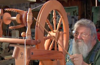 How to Make a Spinning Wheel for Yarn