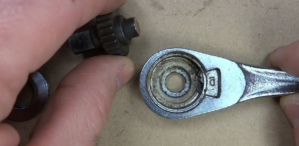 How to Fix a Ratchet Wrench