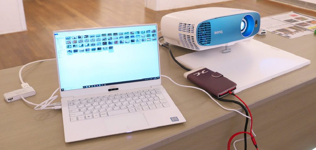 how to connect a laptop to a projector without vga or hdmi