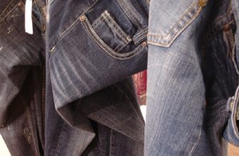 How to Fade Black Jeans to Grey